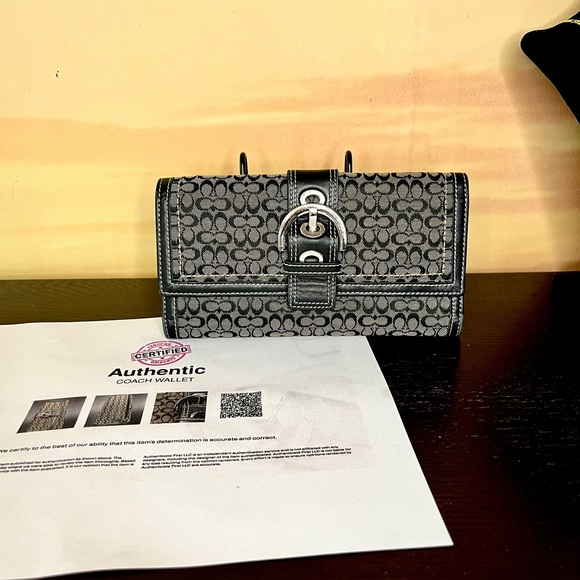 🍍Coach Vintage Black Signature C Trifold Jacquard w/Checkbook Cover COA - Picture 5 of 5